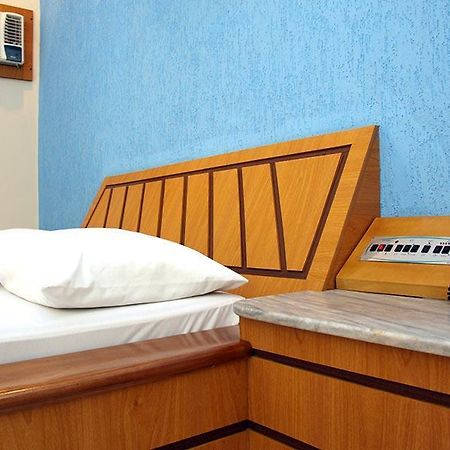 Motel Passport Guaratinguetá Екстериор снимка